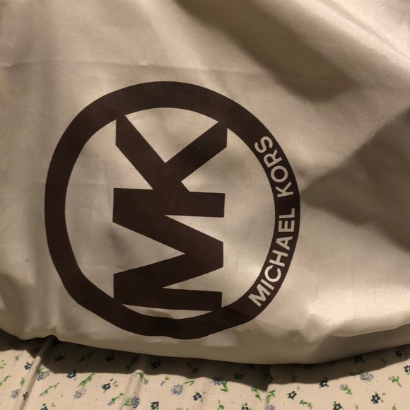 Black Michael Kors bag - Picture 3 of 4